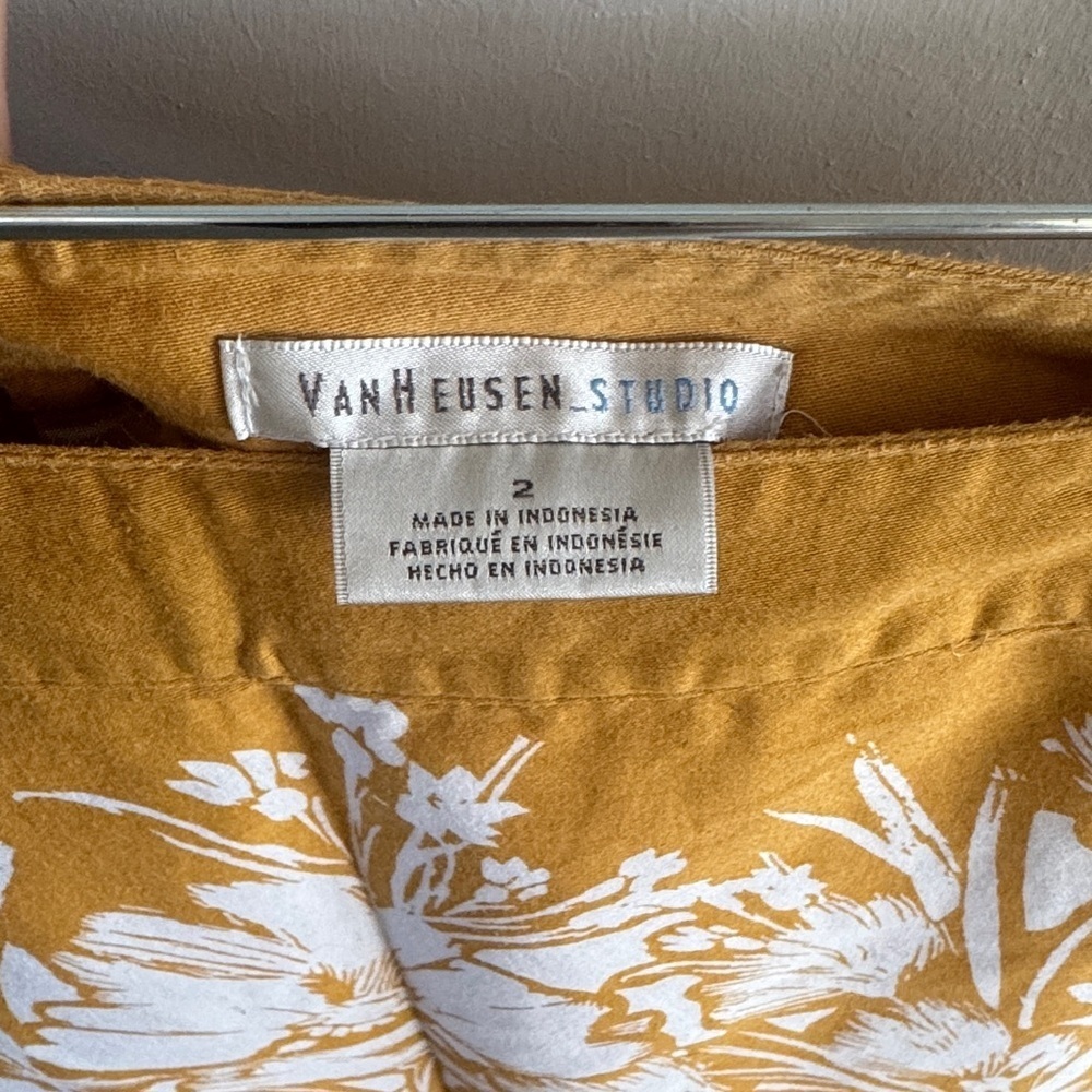 π Floral Skirt in Mustard & White - Picture 2 of 6